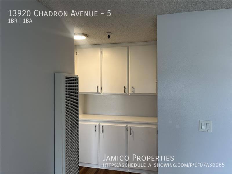 Apartment for rent at 13920 Chadron Ave #5, Hawthorne, CA 90250