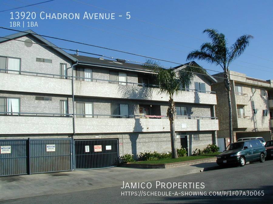 Apartment for rent at 13920 Chadron Ave #5, Hawthorne, CA 90250
