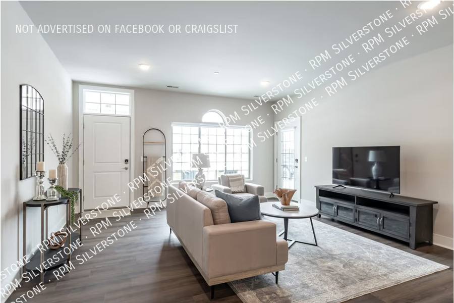 Apartment for rent at 2676 Barrington Square, Auburn Hills, MI 48326