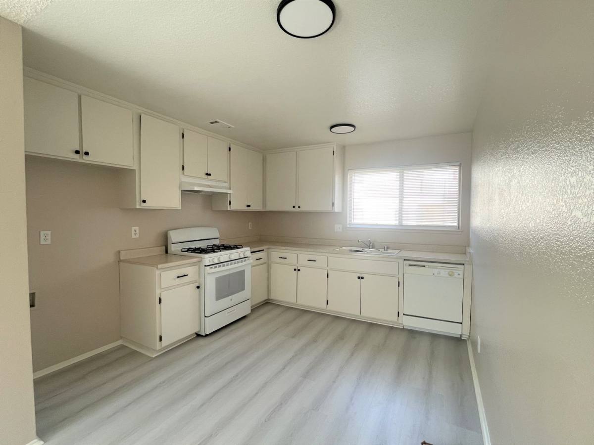 Apartment for rent at 8712 California City Blvd, California City, CA 93505
