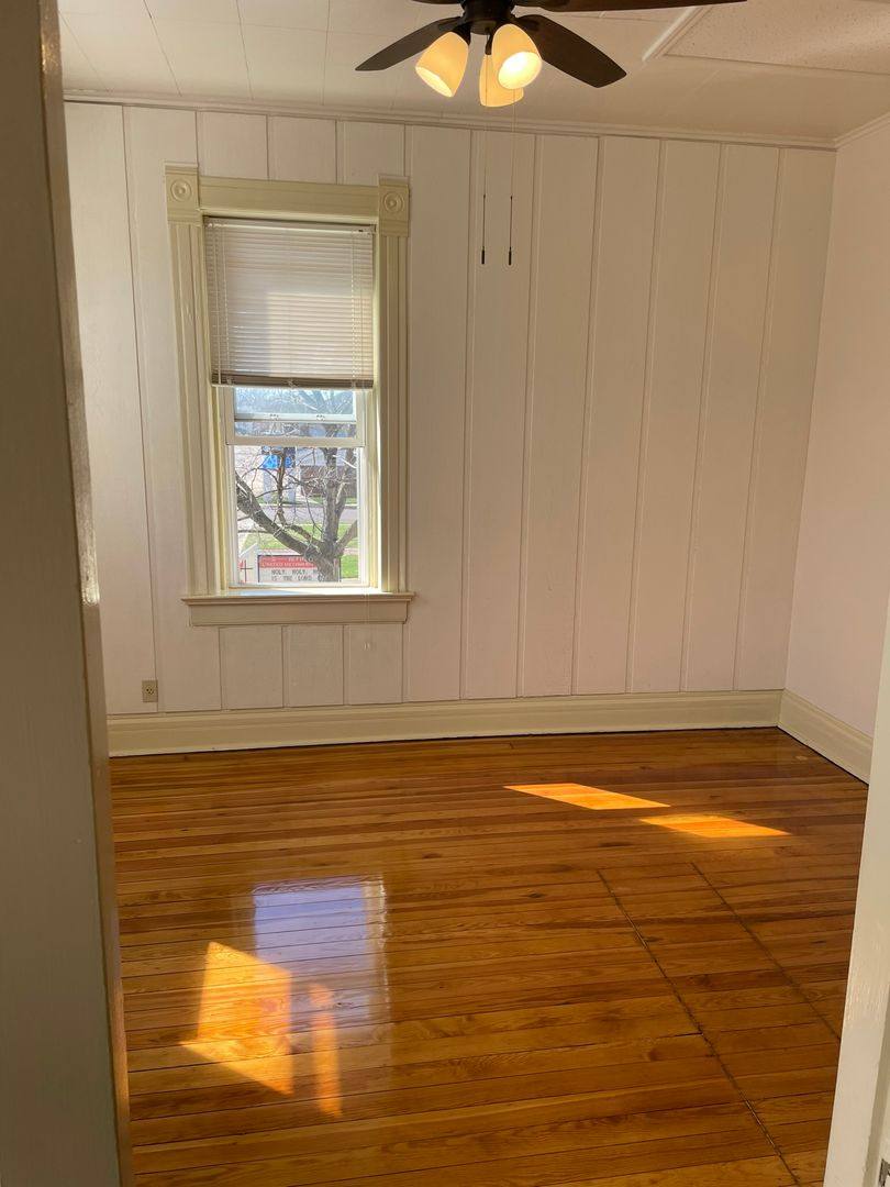 Apartment for rent at 47 W Main St, Mascoutah, IL 62258
