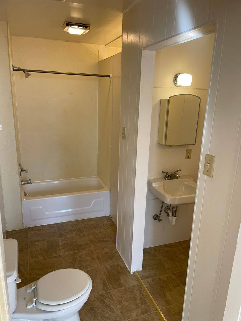 Apartment for rent at 47 W Main St, Mascoutah, IL 62258