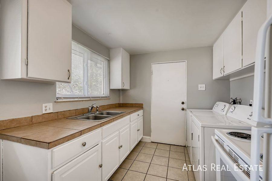 Apartment for rent at 1395 Lansing St, Aurora, CO 80010