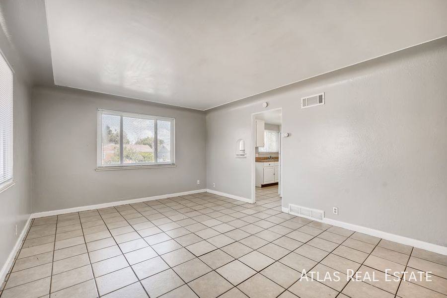 Apartment for rent at 1395 Lansing St, Aurora, CO 80010