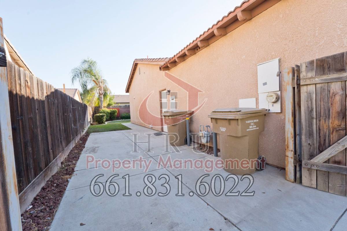 House for rent at 10907 Delicato Court, Bakersfield, CA 93312