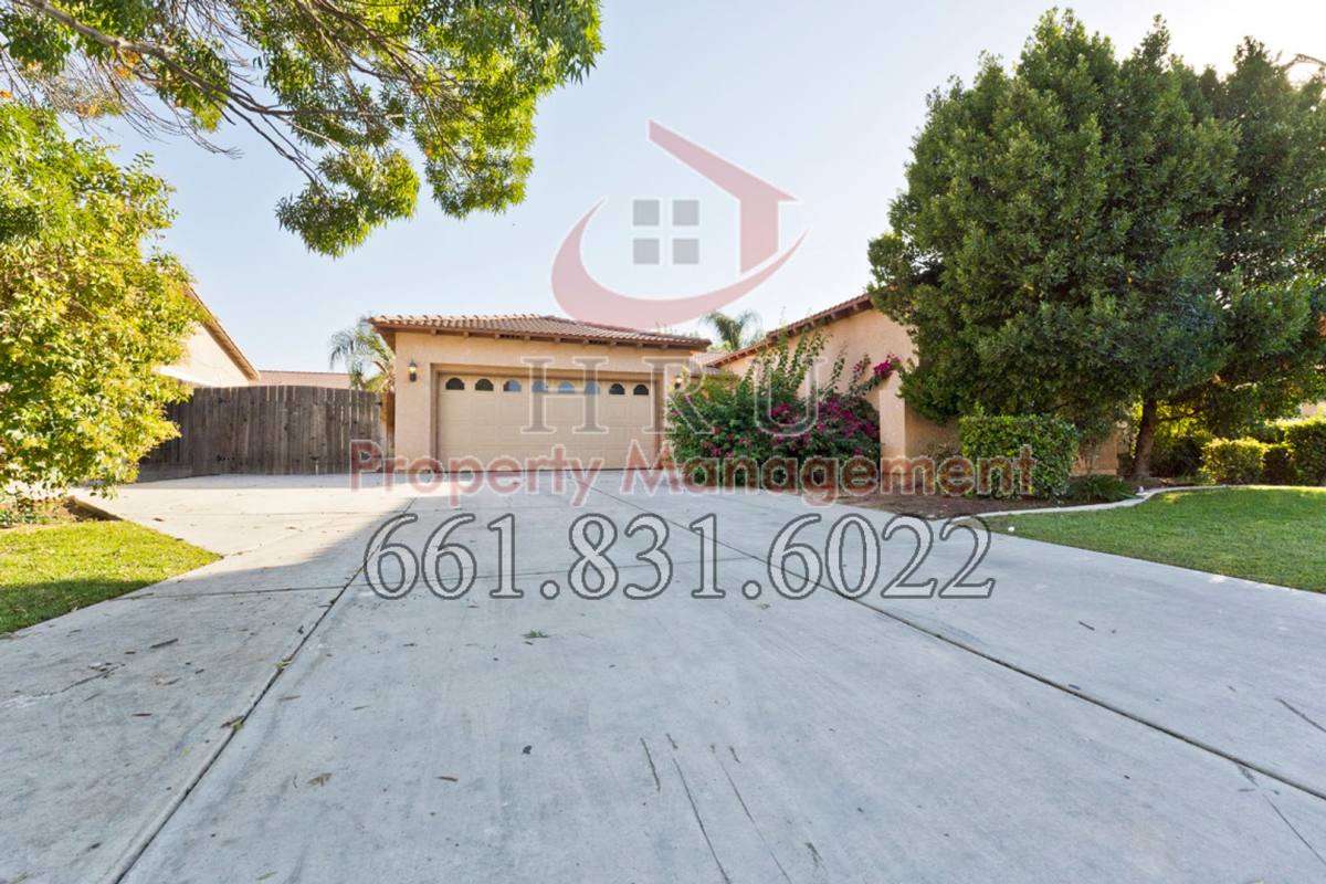 House for rent at 10907 Delicato Court, Bakersfield, CA 93312