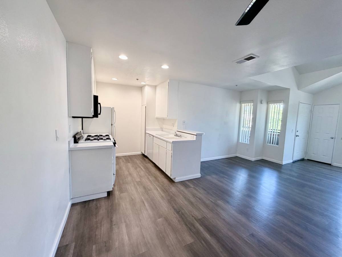 Apartment for rent at 1377 Oakdale Ave, El Cajon, CA 92021