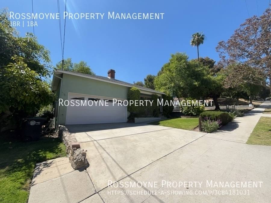 House for rent at 4633 New York Ave, La Crescenta, CA 91214
