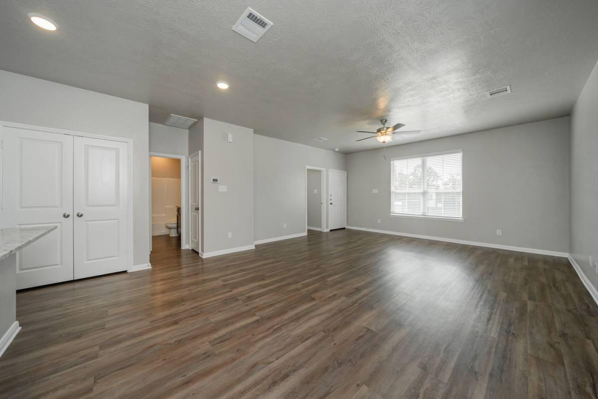 Townhouse for rent at 2047 Vintage Farms Way #1, Brenham, TX 77833