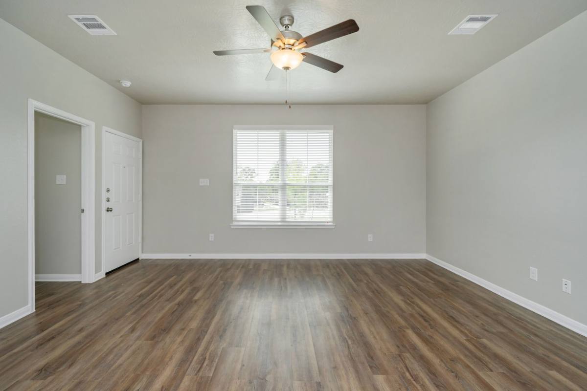 Townhouse for rent at 2047 Vintage Farms Way #1, Brenham, TX 77833