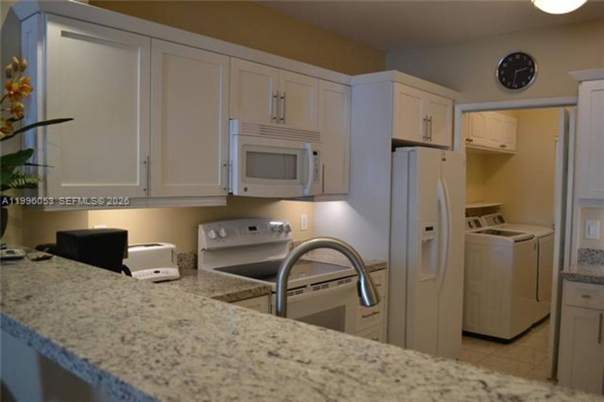Apartment for rent at 18100 N Bay Rd, North Miami Beach, FL 33160