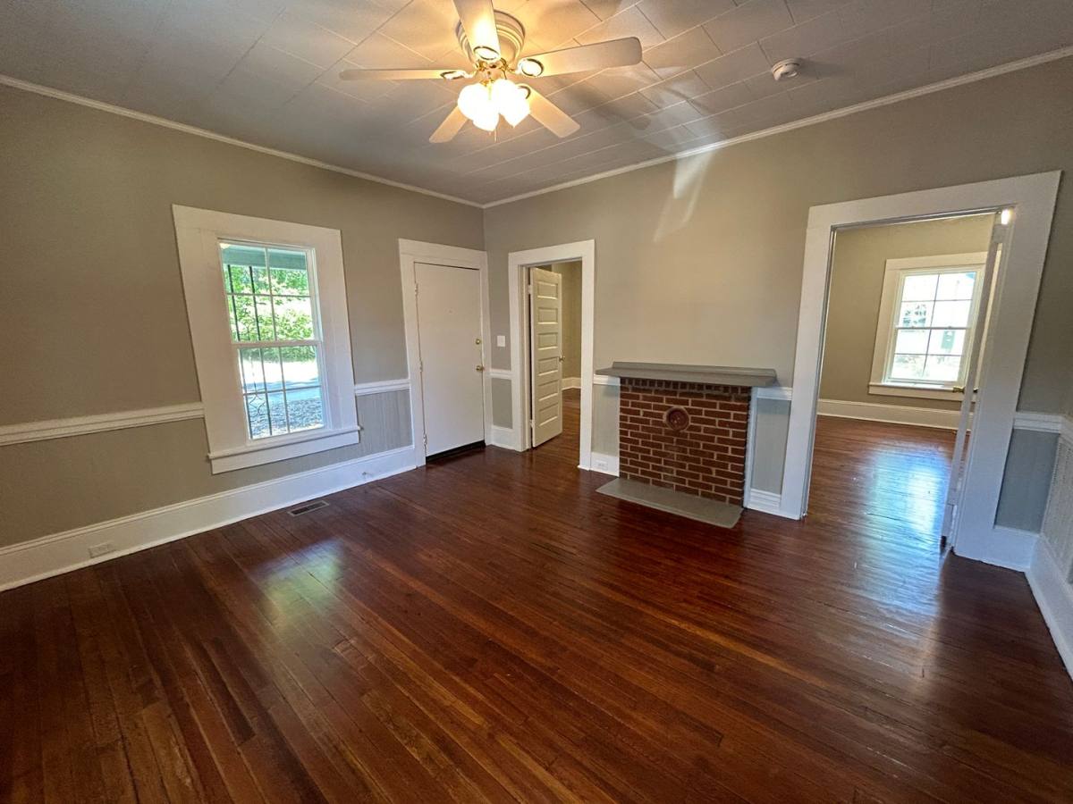 House for rent at 335 Patterson Ave, Mooresville, NC 28115