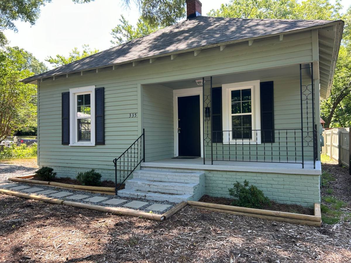 House for rent at 335 Patterson Ave, Mooresville, NC 28115