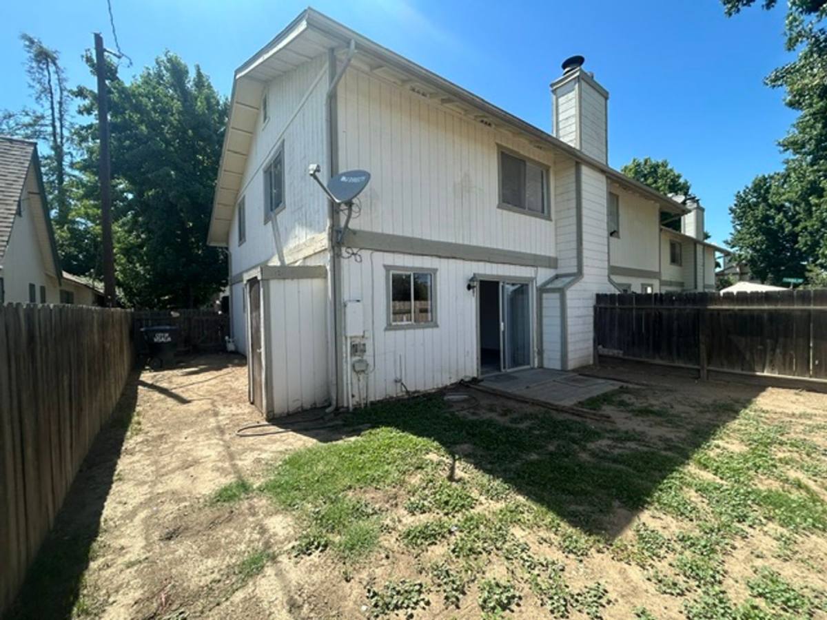 Condo for rent at 2047 E Laura, Visalia, CA 93292