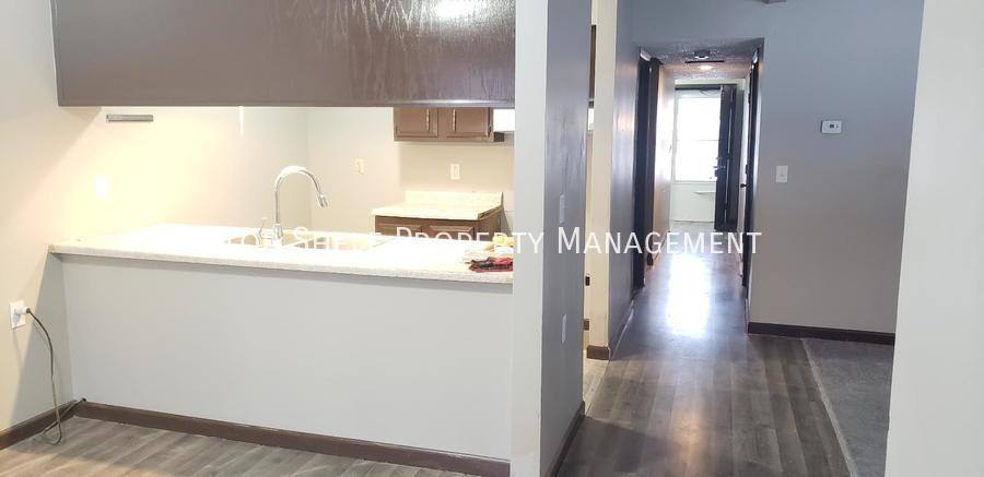 Apartment for rent at 1328 Williams St, Des Moines, IA 50317