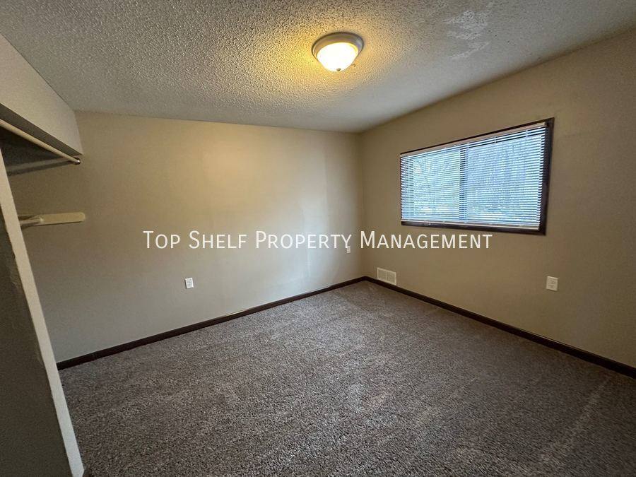 Apartment for rent at 1328 Williams St, Des Moines, IA 50317