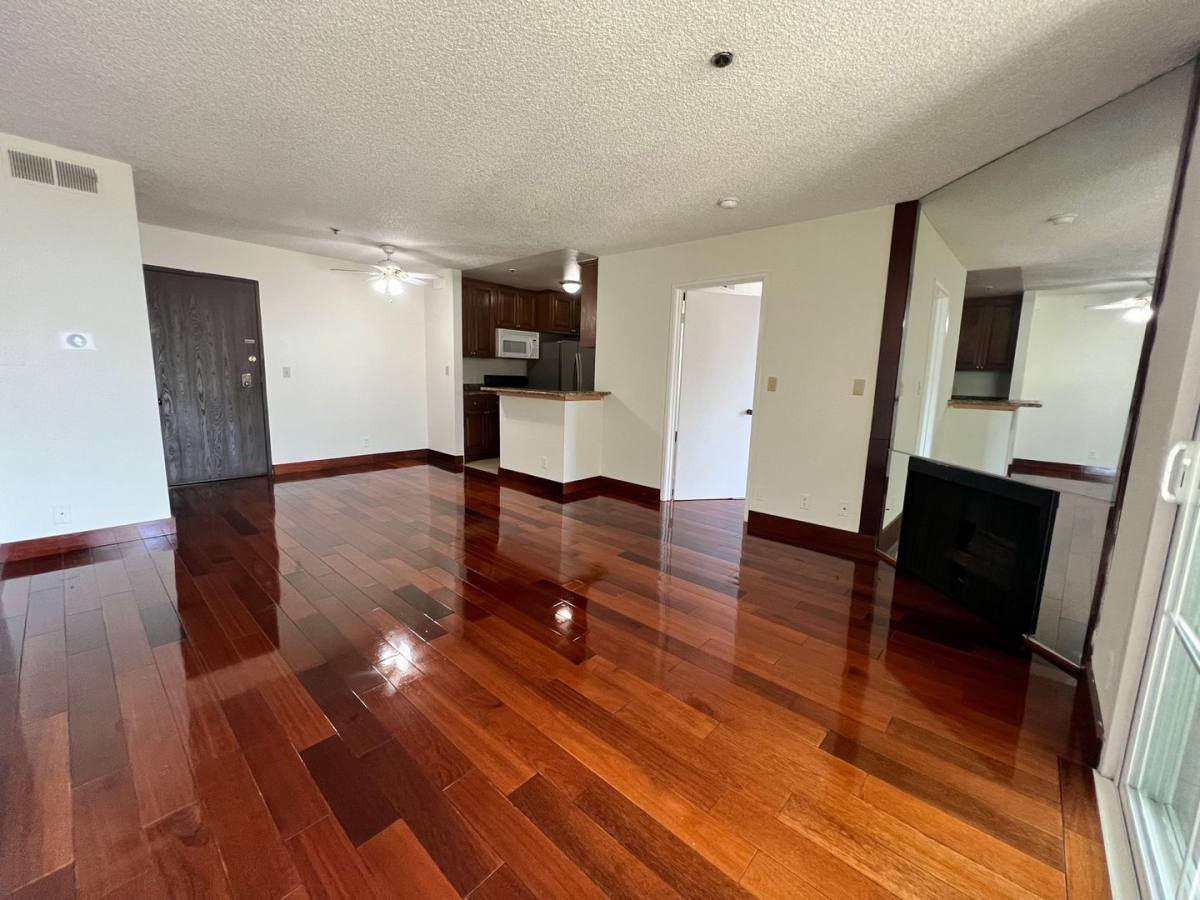 Apartment for rent at 424 Veteran Ave #402, Los Angeles, CA 90024