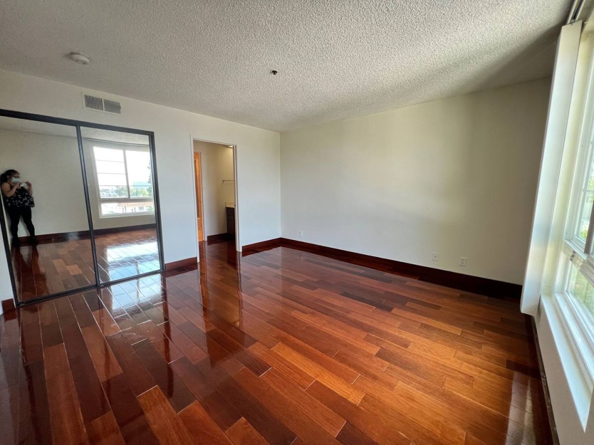 Apartment for rent at 424 Veteran Ave #402, Los Angeles, CA 90024