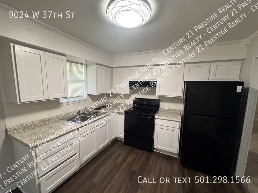 House for rent at 9024 W 37th St, Little Rock, AR 72204
