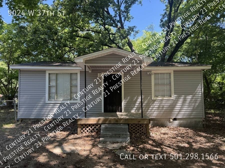 House for rent at 9024 W 37th St, Little Rock, AR 72204