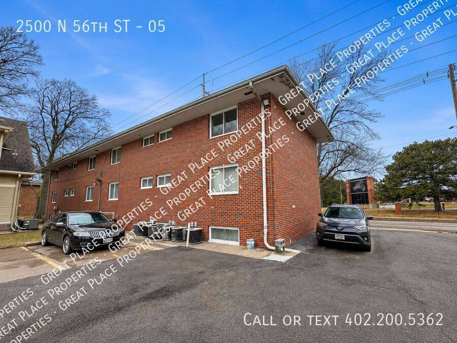 Apartment for rent at 2500 N 56th St #5, Lincoln, NE 68504