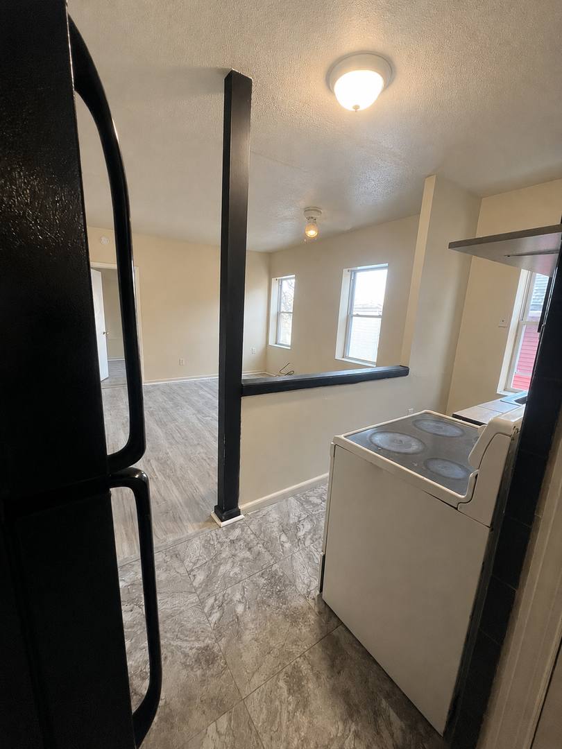 Apartment for rent at 192-194 Ward St, Hartford, CT 06106