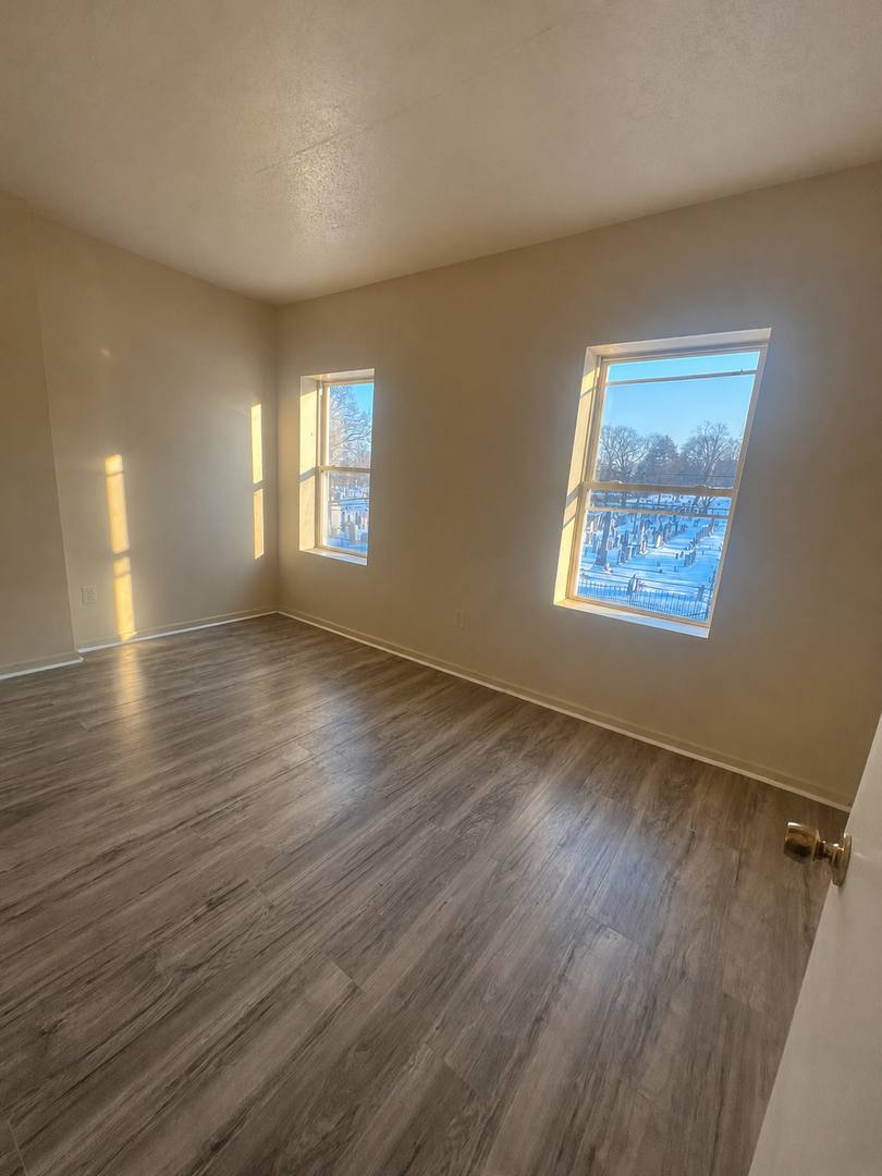 Apartment for rent at 192-194 Ward St, Hartford, CT 06106