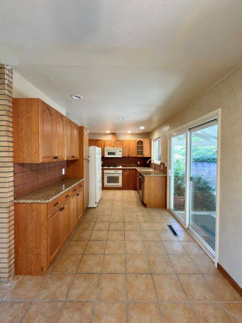 House for rent at 275 Cold Springs Rd, Angwin, CA 94508