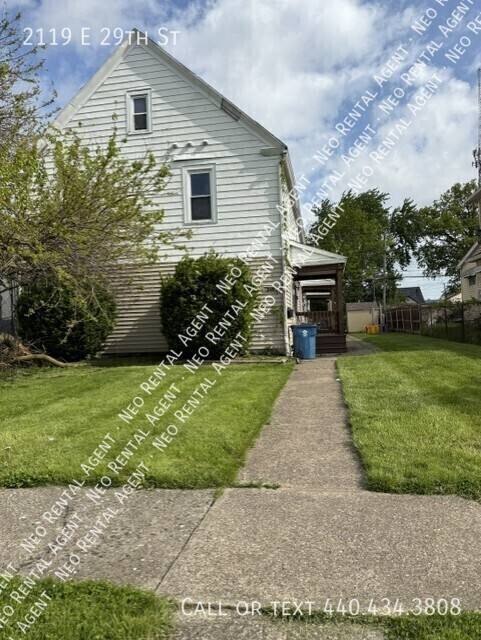 Apartment for rent at 2119 E 29th St, Lorain, OH 44055
