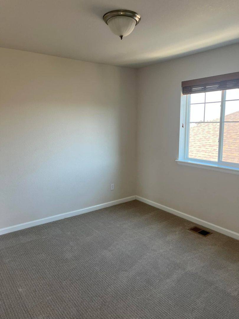 House for rent at 5069 S Ukraine St, Aurora, CO 80015