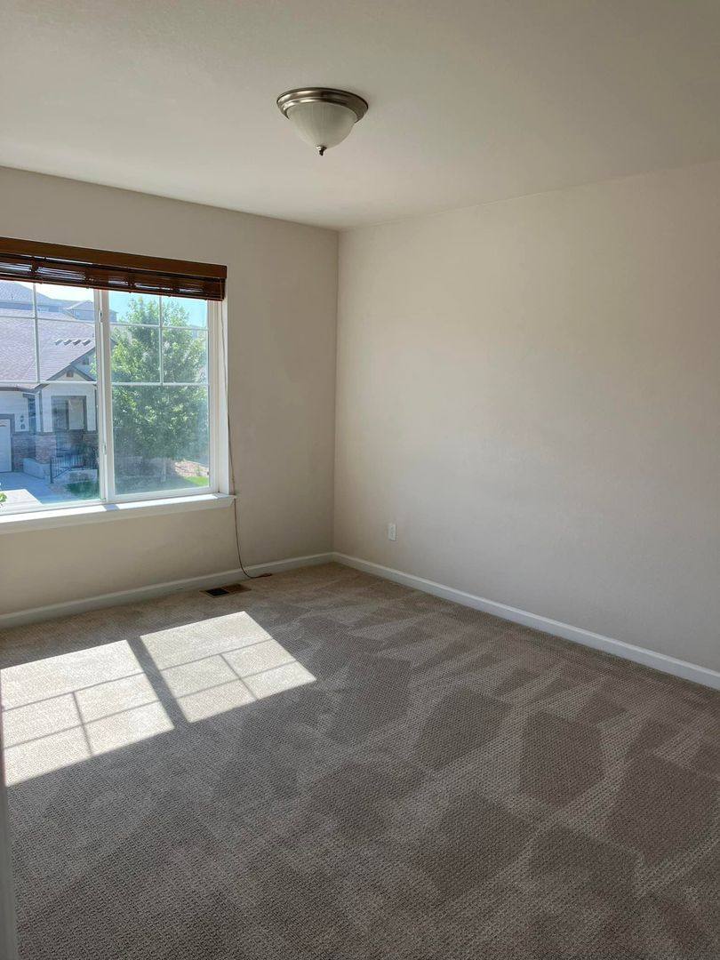 House for rent at 5069 S Ukraine St, Aurora, CO 80015