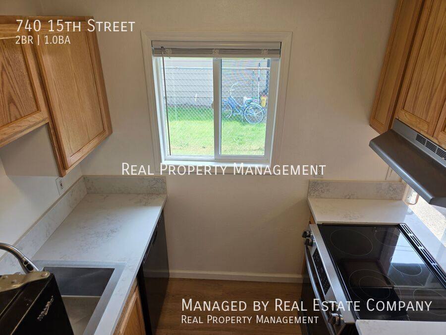 House for rent at 740 15th St, Washougal, WA 98671