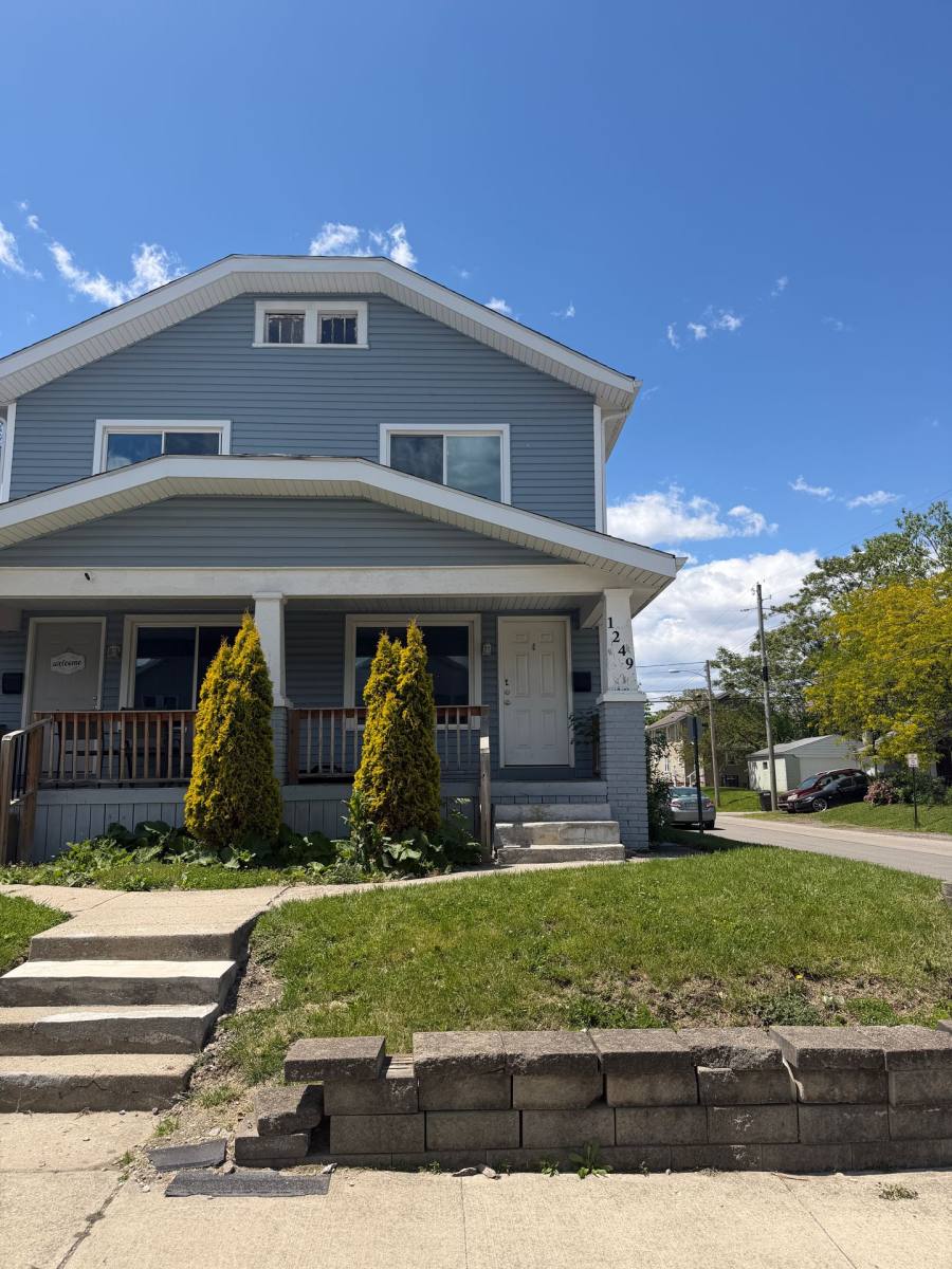 Apartment for rent at 1249 Oakwood Ave, Columbus, OH 43206