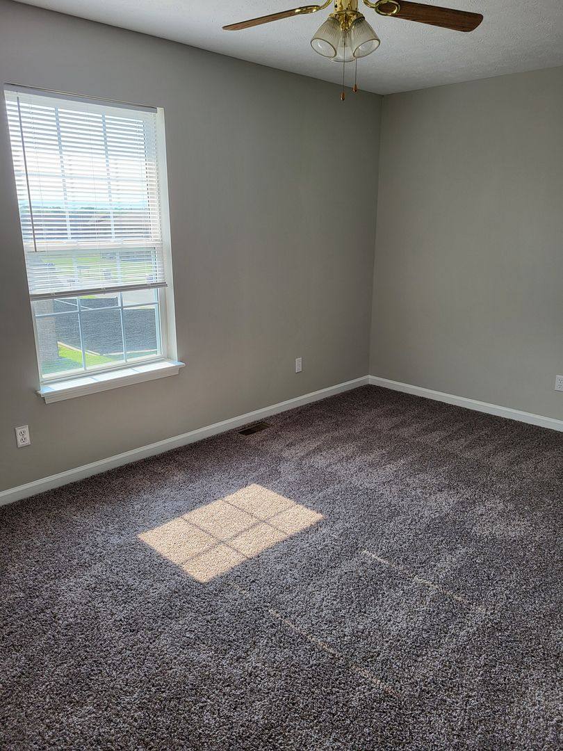Apartment for rent at 1103 Blackberry Lane, Berea, KY 40403