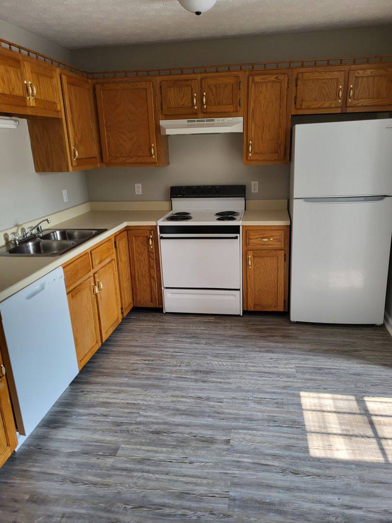 Apartment for rent at 1103 Blackberry Lane, Berea, KY 40403