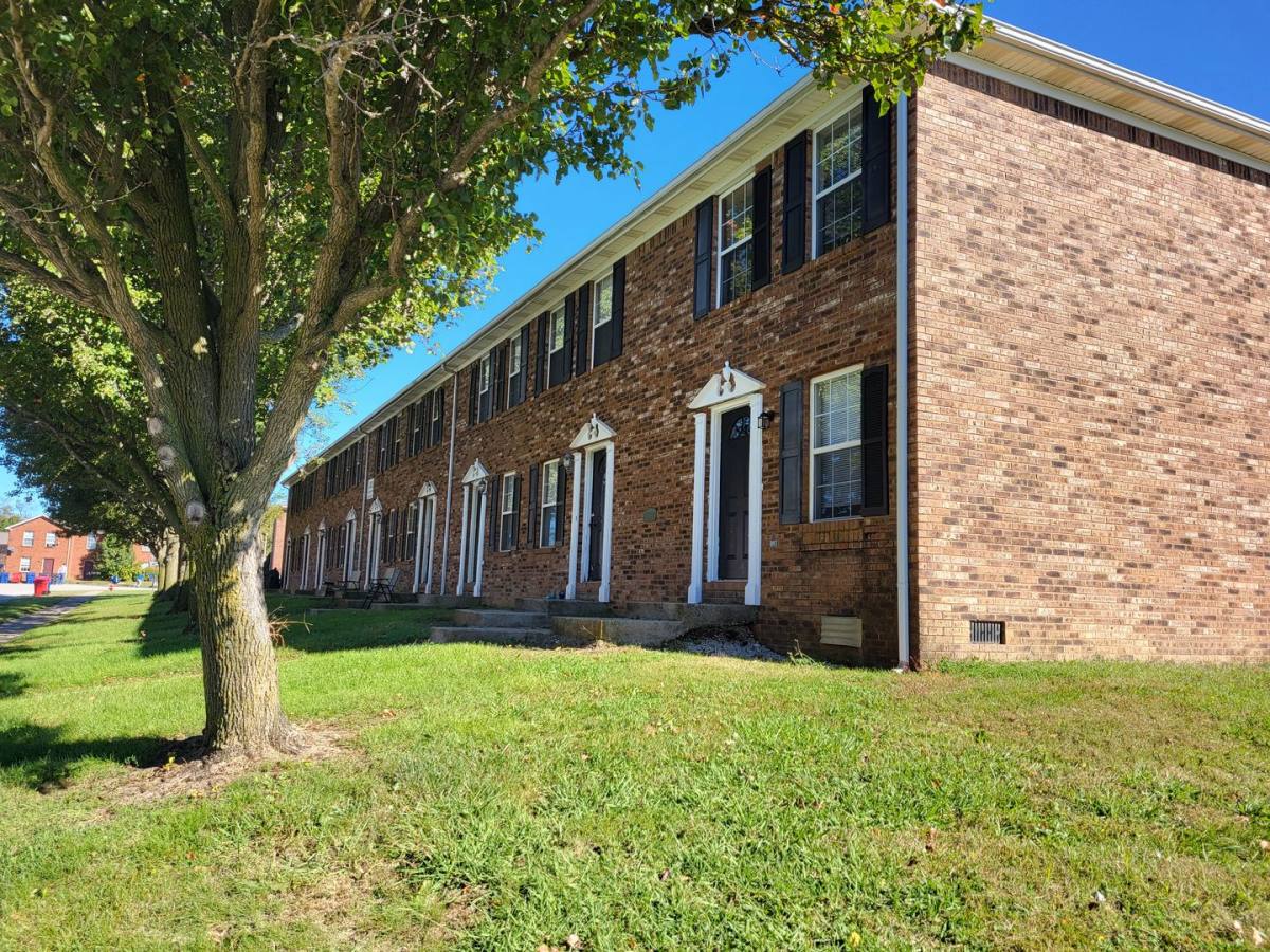 Apartment for rent at 1103 Blackberry Lane, Berea, KY 40403
