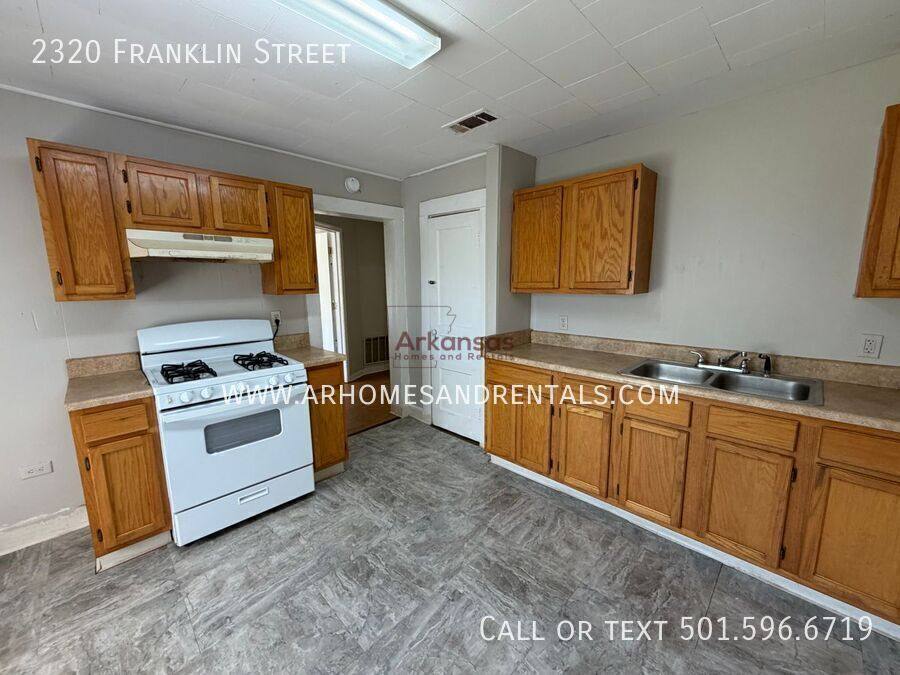 House for rent at 2320 Franklin St, North Little Rock, AR 72114