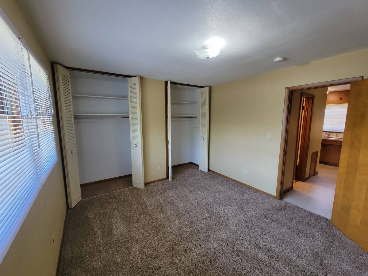 Apartment for rent at 2105 Crescent Dr, Cedar Falls, IA 50613