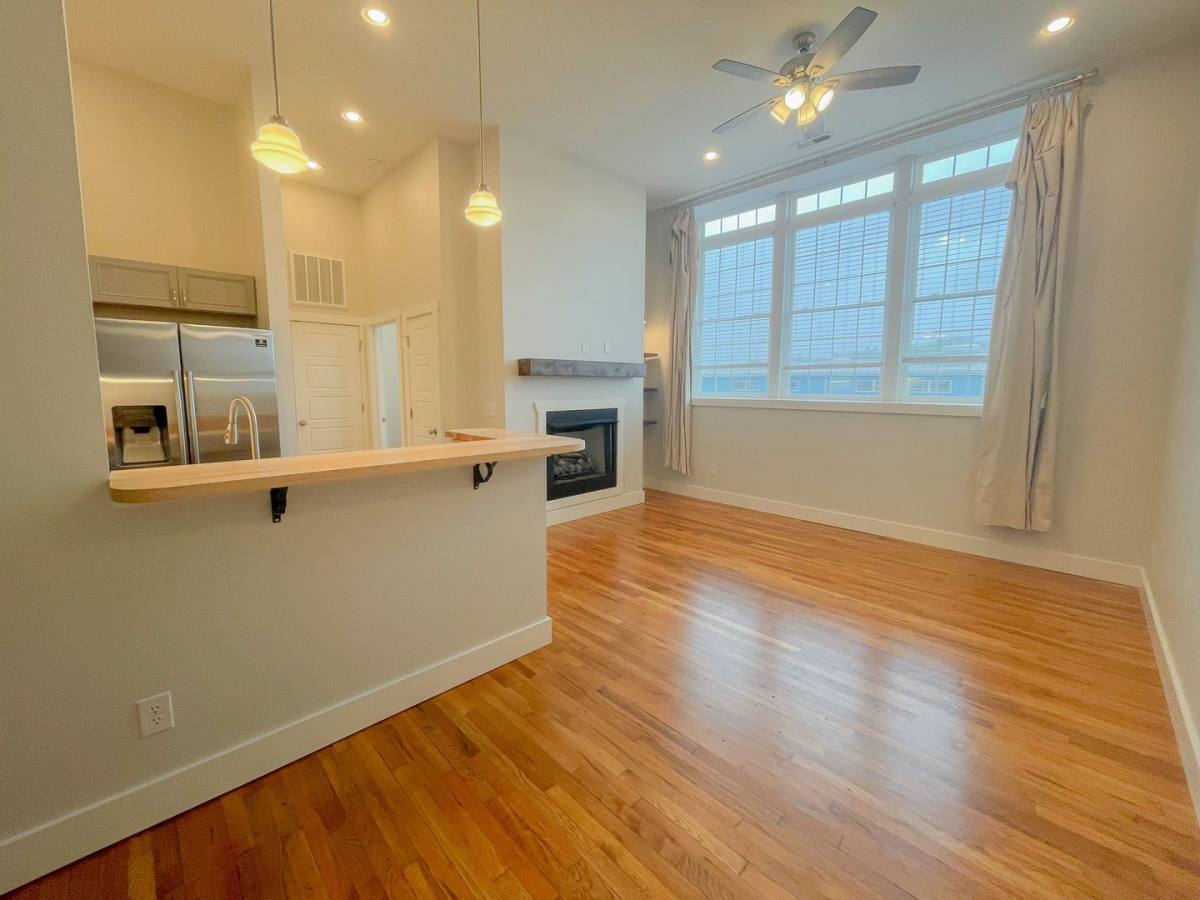 Apartment for rent at 756 Bailey St, Mars Hill, NC 28754