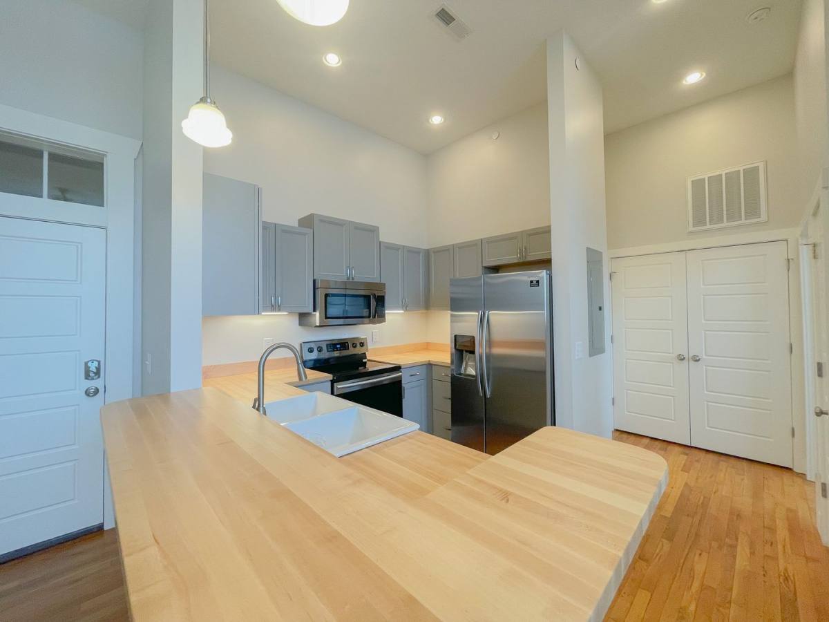 Apartment for rent at 756 Bailey St, Mars Hill, NC 28754