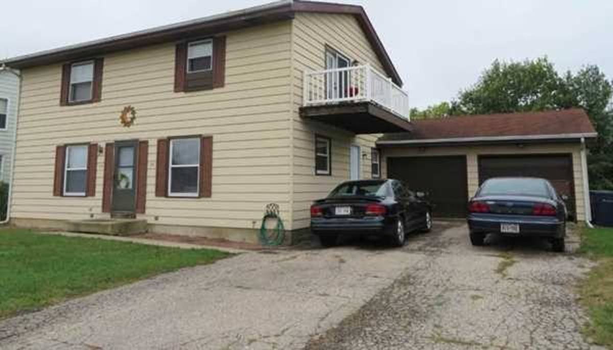 Apartment for rent at 132-134 S Wright Rd, Janesville, WI 53546