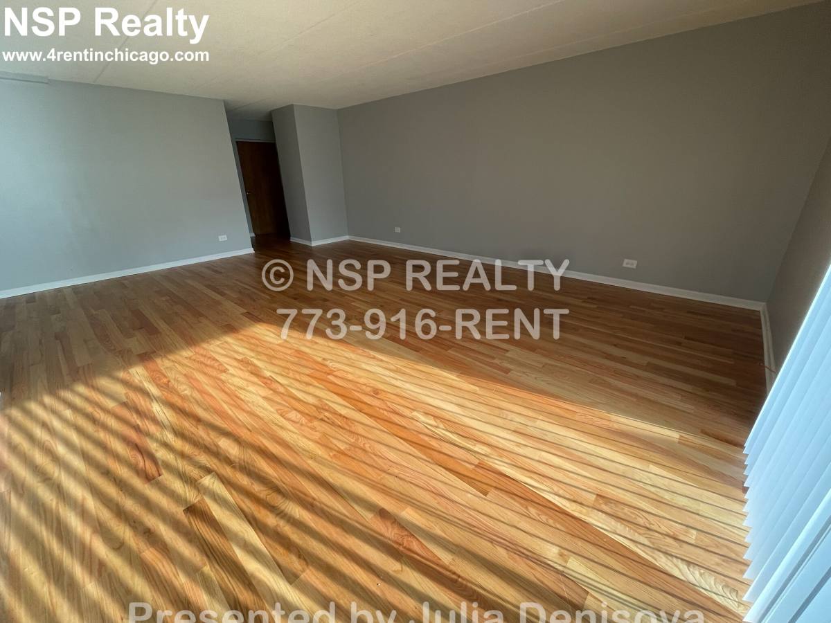 Apartment for rent at 525 N Quentin, Palatine, IL 60067