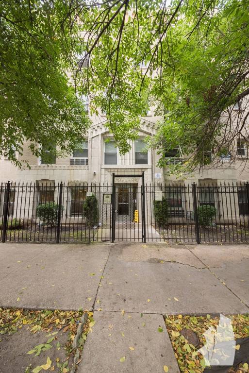 Apartment for rent at 1850 N Humboldt Blvd, Chicago, IL 60647