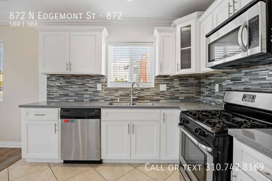 Townhouse for rent at 872 N Edgemont St #872, Los Angeles, CA 90029