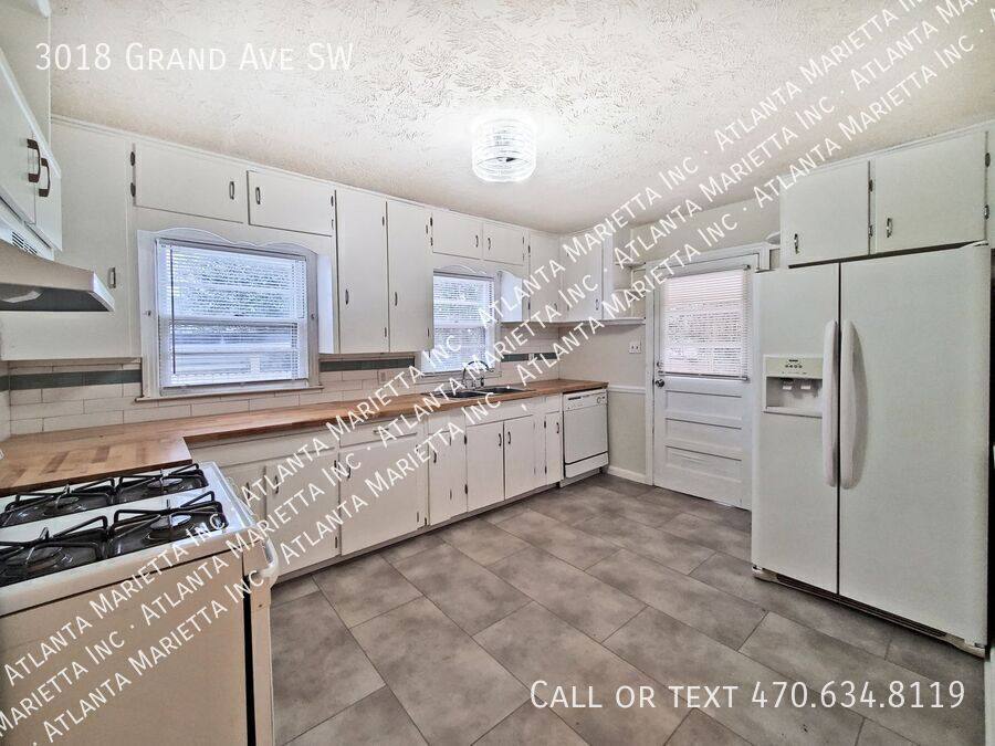House for rent at 3018 Grand Ave SW, Atlanta, GA 30315