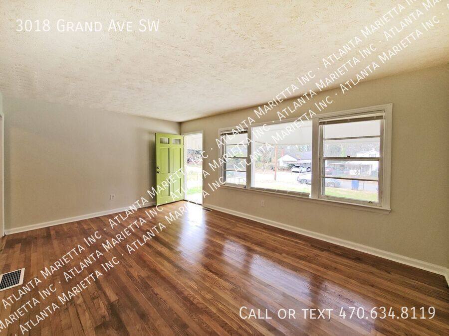 House for rent at 3018 Grand Ave SW, Atlanta, GA 30315