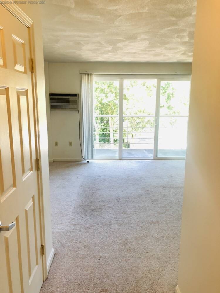 Apartment for rent at 410 Washington St #34, Quincy, MA 02169