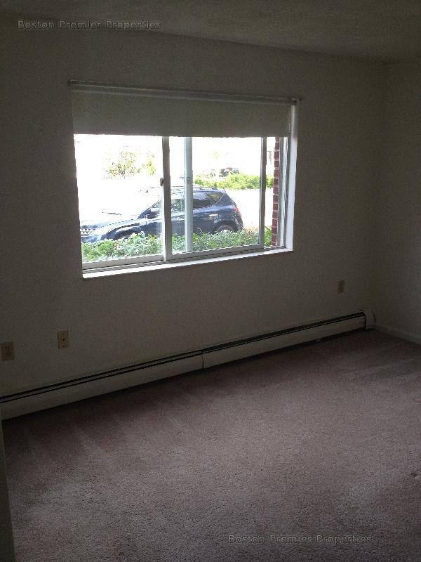 Apartment for rent at 410 Washington St #34, Quincy, MA 02169