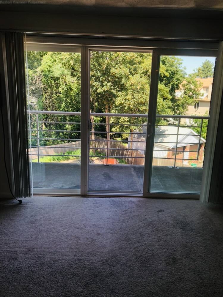 Apartment for rent at 410 Washington St #34, Quincy, MA 02169