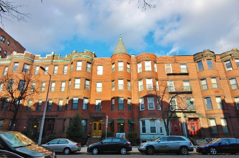 Apartment for rent at 79 Westland Ave #2, Boston, MA 02115